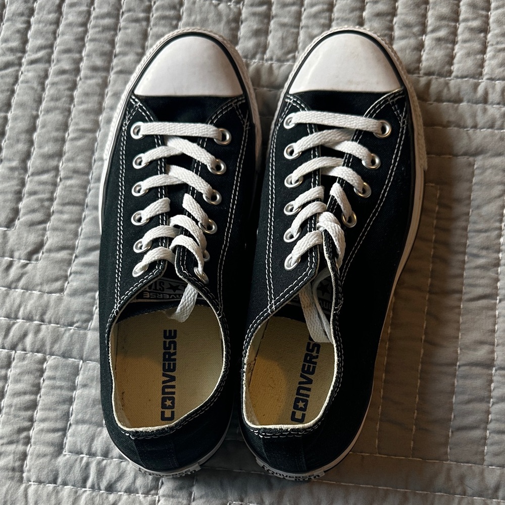 Converse Classic Black and White Low-Tops W 9